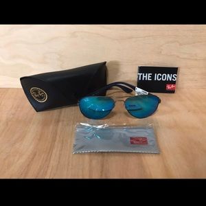 Ray-Ban Blue ICON ORB3523